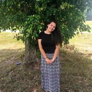 Meet your Posher, Anahi